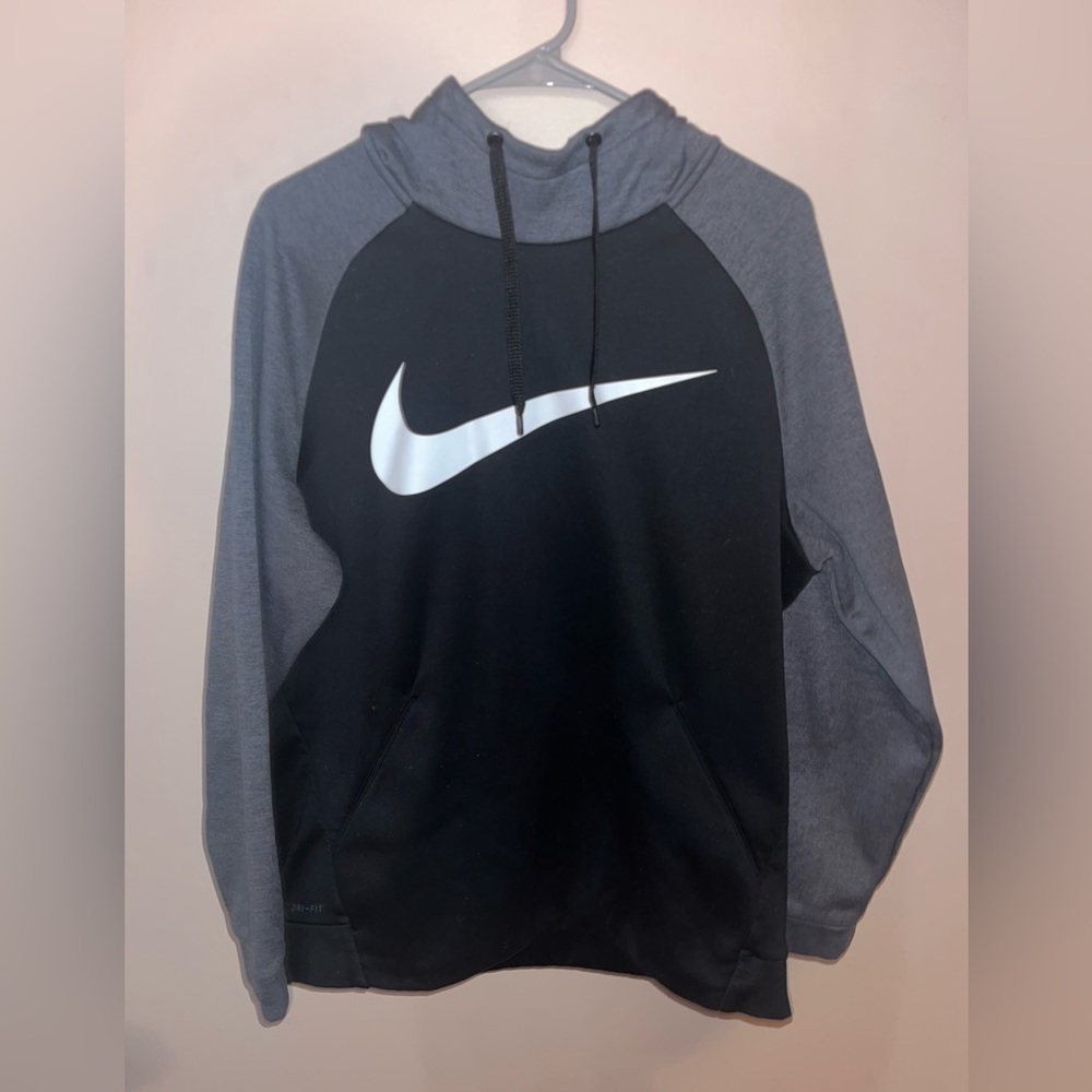 Nike Men's Fri Fit Therma Hoodie Black And Gray